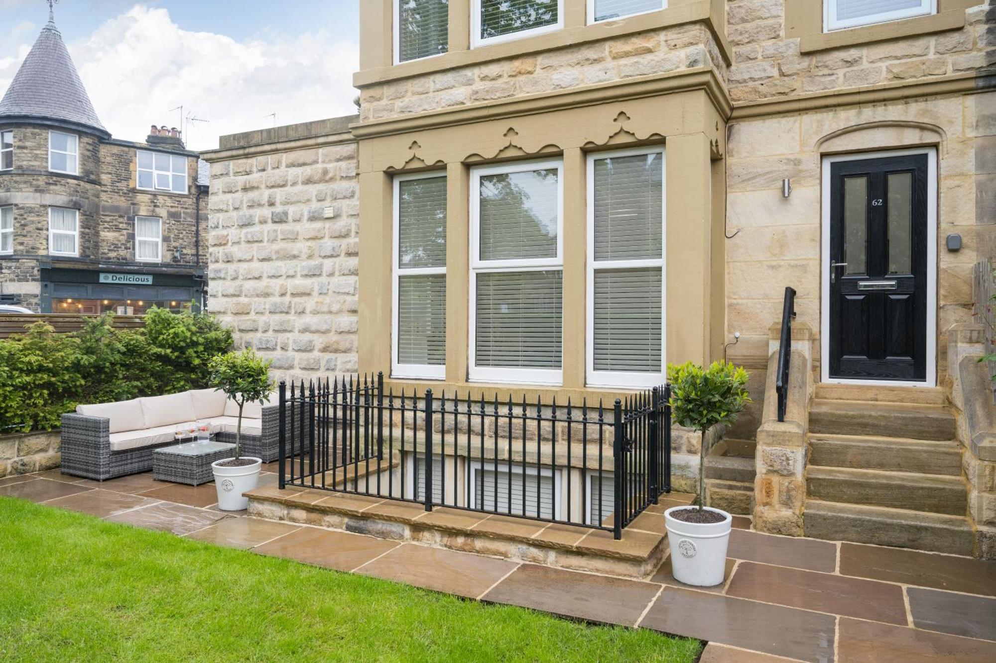 Sixtytwo By Harrogate Serviced Apartments Esterno foto
