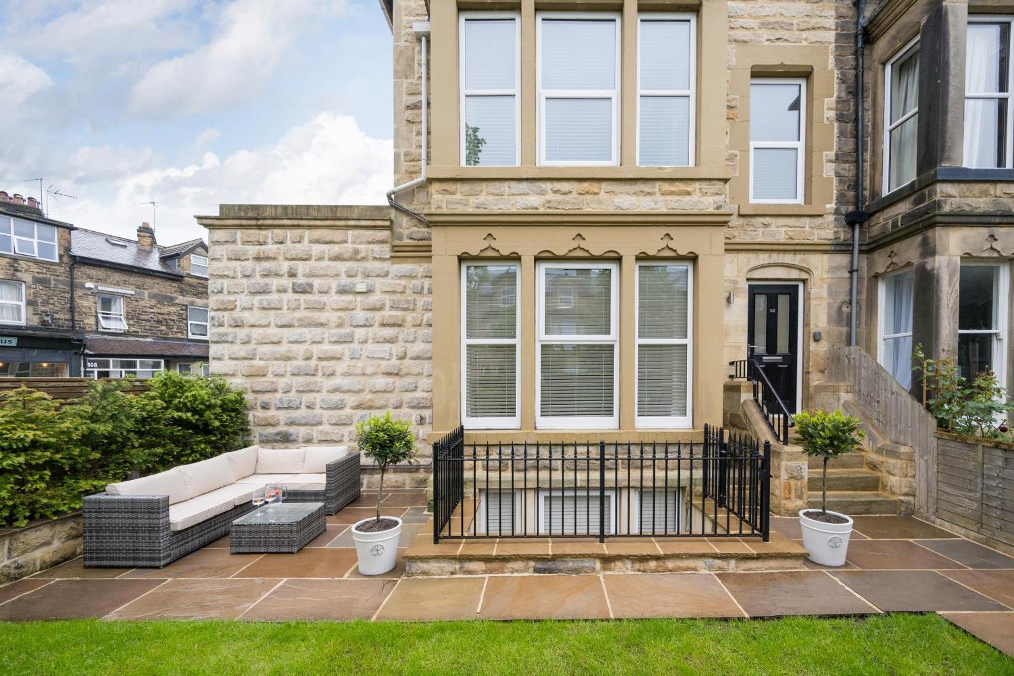 Sixtytwo By Harrogate Serviced Apartments Esterno foto